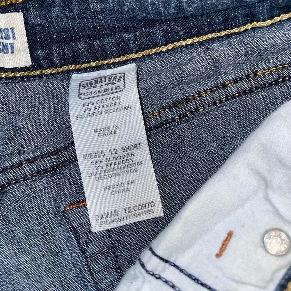 Signature by Levi Strauss & Co. Bootcut Jeans Women's Size 12 Short - Picture 7 of 9